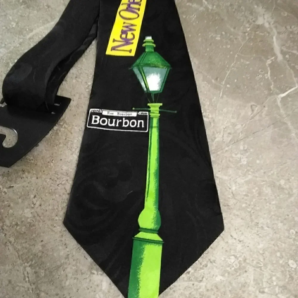 Florence Silk Co men's tie New Orleans/Bourbon St. theme